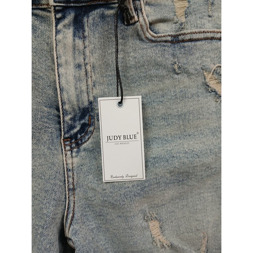 Judy Blue HW Mineral Wash Destroy Boyfriend Shorts - Picture 7 of 8